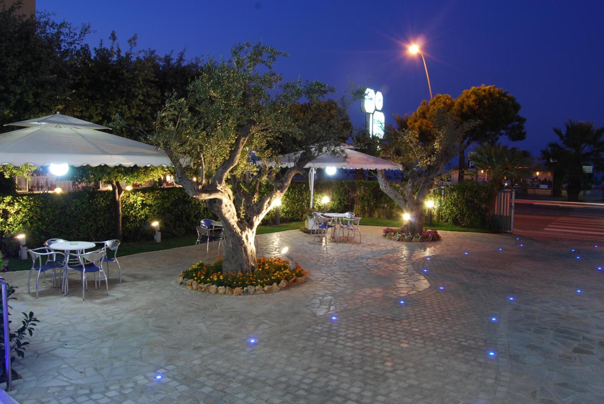 Hotel Costa Verde Tortoreto Ngoại thất bức ảnh