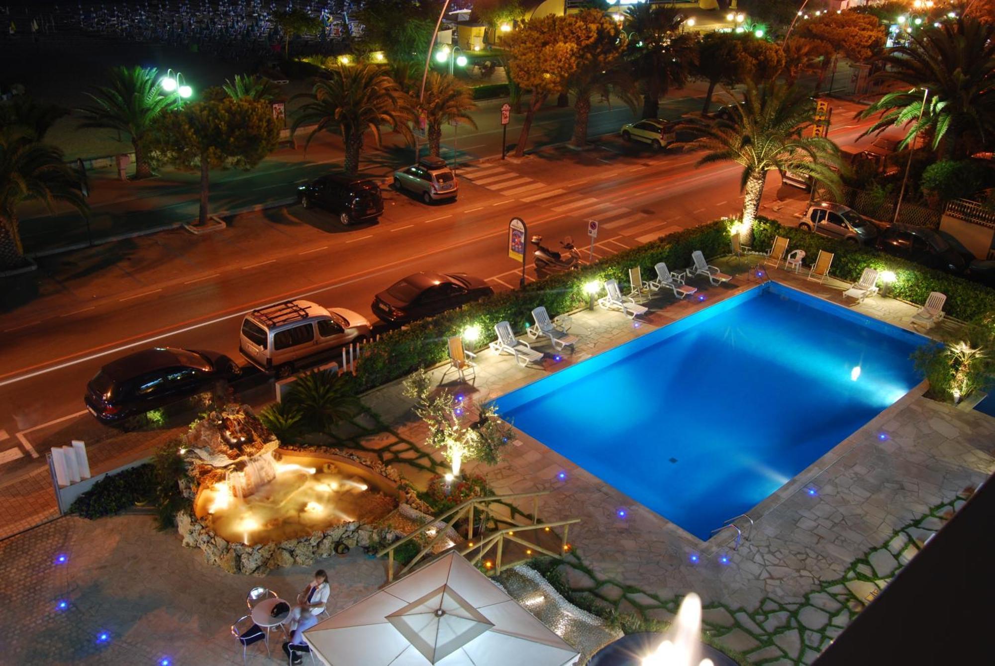 Hotel Costa Verde Tortoreto Ngoại thất bức ảnh